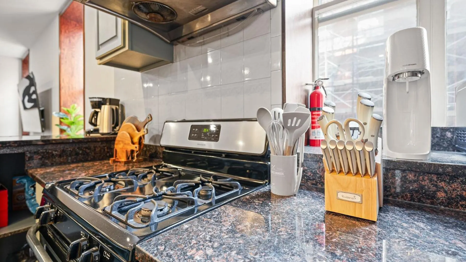Massive Soho Loft 5Bedrooms 2 Baths - 2500 Sqft New York United States