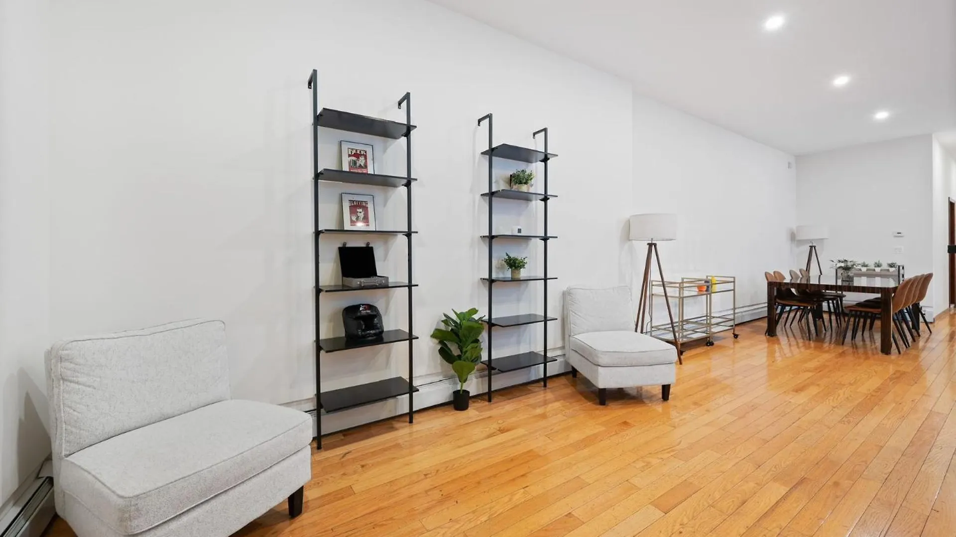 Massive Soho Loft 5Bedrooms 2 Baths - 2500 Sqft New York Hotel